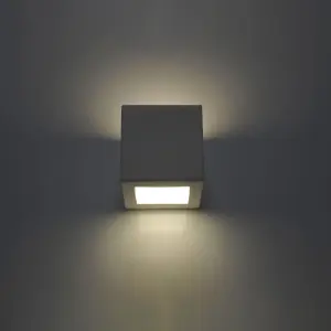 Leo Ceramic & Glass White 1 Light Classic Wall Light