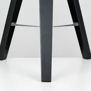 Bella Vista Wood Tripod Lamp Black