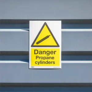 Sealey Warning Safety Sign Danger Propane Cylinders Rigid Plastic x1 SS62P1