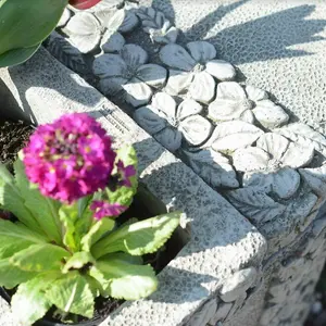 Daisy Design Stone Cast Garden Bench