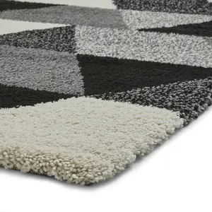 Royal Nomadic 7611 Black/White Rug 120 x 170