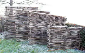 Hazel Hurdle Fencing Panel 6ft x 4ft 6in Premium Weave Birchwood Capped Natural