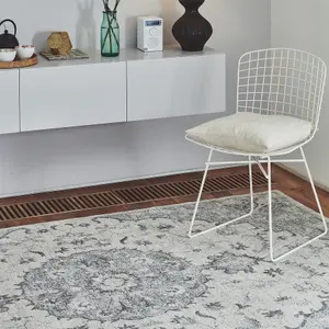 Colt CL05 Medallion TraditionalRugs in Cream - 200x290cm