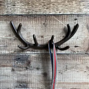 Cast Iron Antler Decorative Wall Hook Rack