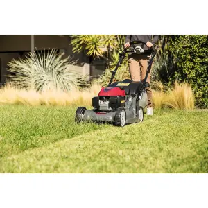 Honda HRX476VY Variable Speed Select Drive Lawn Mower 47cm