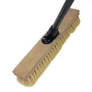 Charles Bentley Charnwood 18" Dual Fill Broom Garden Maintenance FSC Wood Green