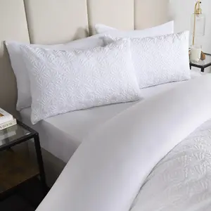 OHS Geometric Embossed Duvet Set, White - Double