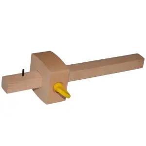 R.S.T. Beech Marking Gauge RC038