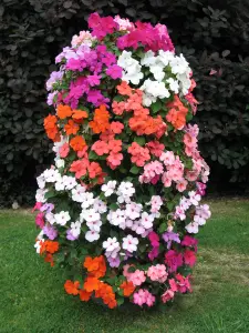 FLOWER TOWER VERTICAL PLANTER FLOOR STANDING