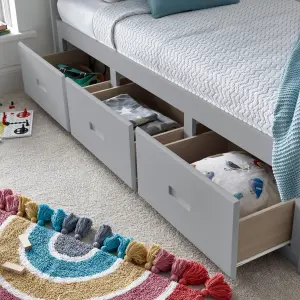 Quest Grey Wooden 3 Drawer Bed And Spring Mattress