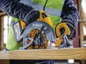 Dewalt DCS578X2 XR FlexVolt Circular Saw 190mm 54V - 2 x 9.0Ah Li-ion + Tstak