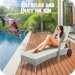 Sun Lounger - 6-position backrest, weather & UV-resistant, soft pillow, two wheels - light grey/cream