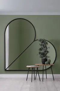 MirrorOutlet The Corde Black Metal Framed Heart Shaped Mirror 180CM X 180CM