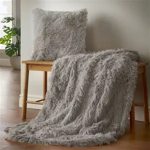 Cuddly Faux Fur 150x200cm Throw Catherine Lansfield Colour: Grey