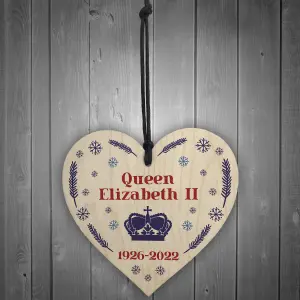 Red Ocean Queen Elizabeth II Wooden Plaque In Memory Memorial Sign Christmas Bauble