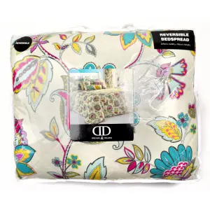 Marinelli Hand Drawn Floral Print Quilted Bedspread