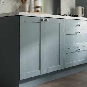 Alpinia Matt dusk blue wood effect Shaker Highline Cabinet door (W)600mm (H)715mm (T)18mm