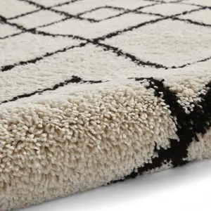 Royal Nomadic A638 White/Black Rug 120 x 170