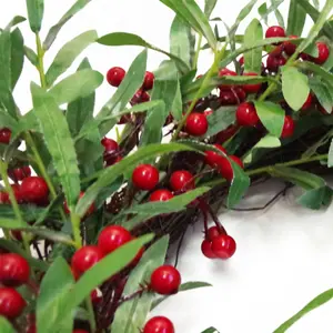 60cm (24 inches) Large Luxury Christmas Mistletoe Leaf and Red Berry Floristry Wreath