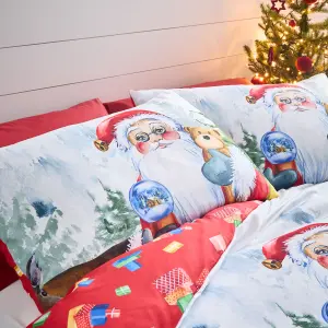 Catherine Lansfield Christmas Retro Santa Reversible Duvet Cover Set with Pillowcase White