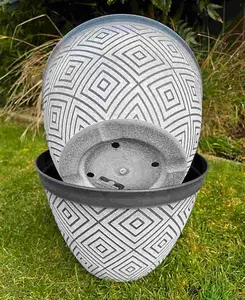 Grey and White Aztec Planter - set of 4