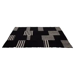 Bosie By Premier Black and White Rug