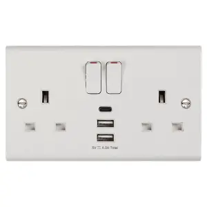 Deta S1288 Slimline Twin 13 Amp Switch Socket c/w 3 x USB Charging Ports