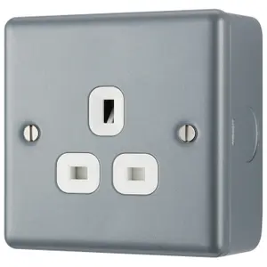 BG Metal Clad Single Unswitched 13A Socket