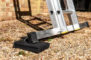 Laddermat, Ladder Leveller -  Anti-Slip for Sloping or Uneven Ground - Ladder Accessory