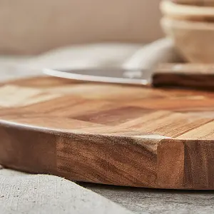 Barbary & Oak Round Acacia Chopping Board