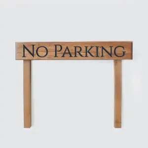 Peak Heritage Engraved Wooden Sign 60cm With Posts - No Parking