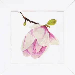 MAGNOLIA BUD - Counted Cross Stitch Kit: Magnolia Bud (Aida,W) - Lanarte