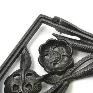 Oakcrafts - Pair of Antique Cast Iron Decorative Flower Shelf Brackets - 200mm x 175mm