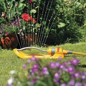 Hozelock Plus Swinging sprinkler