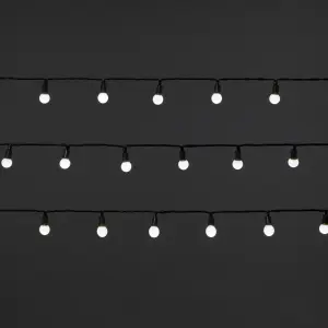 240 Ice white Berry LED With timer function String lights with 25.12m Green cable