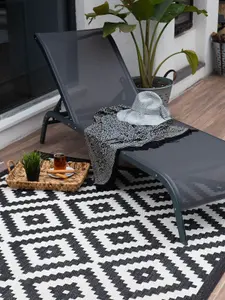 Ecology Collection Outdoor Rugs in Black  100bl