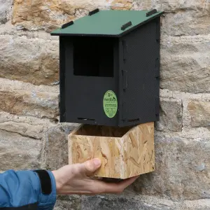 Open Fronted Eco Robin Nest Box with Recycled Plastic Outer Shell and Wooden Internal Nesting Chamber