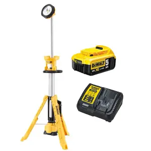 Dewalt DCL079 18v XR Cordless LED Light Tripod Site Light + 5.0ah Battery