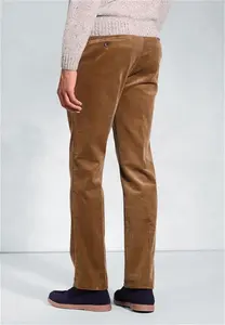 Men's Regular Fit Ellroy Ginger Corduroy Trouser | Brook Taverner