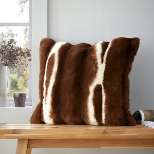 Catherine Lansfield Flint Cosy Faux Fur 45x45 cm Cushion Chocolate