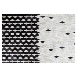 Cowhide Area Rug 140 x 200 cm Black and White MALDAN