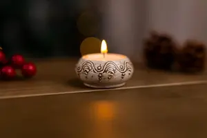 Small Round Tealight Candle Holder