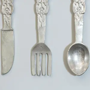 Melody Maison Giant Decorative Wall-Mounted Cutlery Set