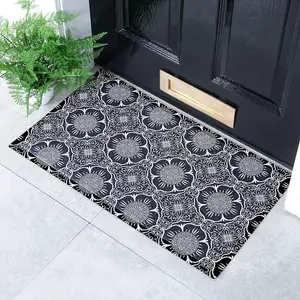 Black And White Floral Pattern Indoor & Outdoor Doormat - 70x40cm