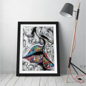 Lovers Kiss Graffiti - Single Picture Frame Print on Canvas Brown / 89cm H x 64m W 