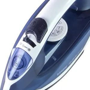 Quest 34140 2200W Professional Steam Iron