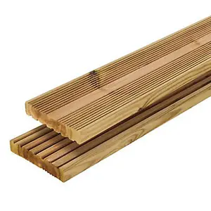 Klikstrom Green Pine Deck board (L)2.4m (W)144mm (T)27mm