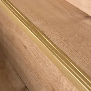 Self-adhesive anodised aluminium anti non slip stair edge nosing trim 900mm x 25mm x 20mm A36 gold