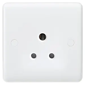 MLA Knightsbridge Curved Edge 5A Unswitched Round Pin Socket - CU5U