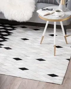 Cowhide Area Rug 160 x 230 cm Black and White MALDAN